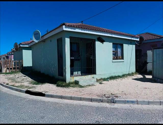 2 BEDROOM HOUSE FOR SALE IN UMRHABULO TRIANGLE